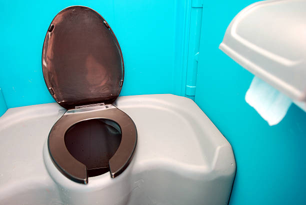 Best Porta potty delivery and setup  in Clarksville, VA